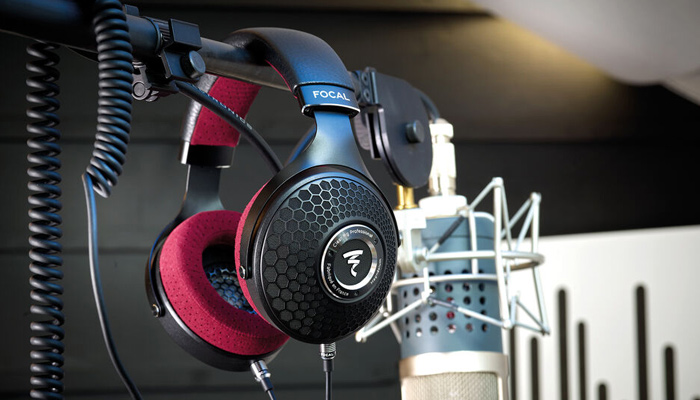 Купить Мониторные наушники и гарнитуры high end наушники Focal